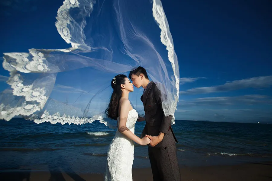 与三亚美恒婚庆服务有限公司签订网络推广合同